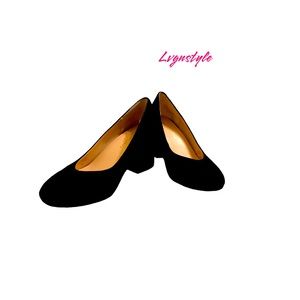 Classic  Black Suede Pump!